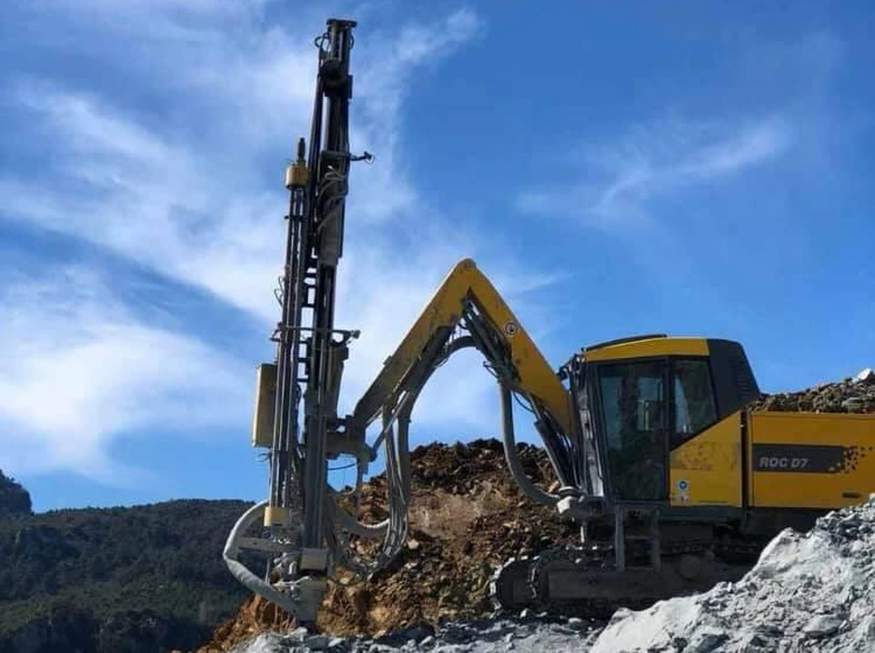 Kiralık Kaya Delici